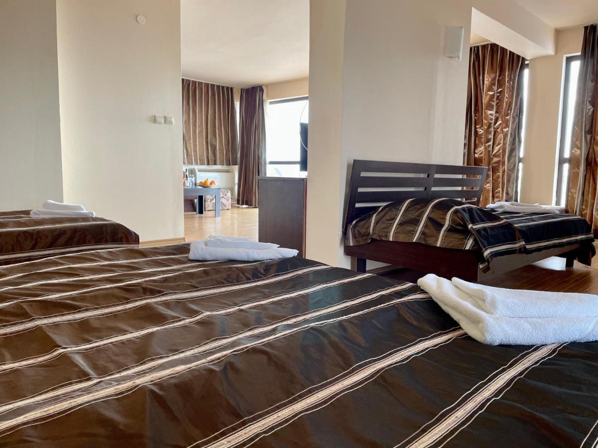 At The American'S Hotel Pomorie Exterior photo