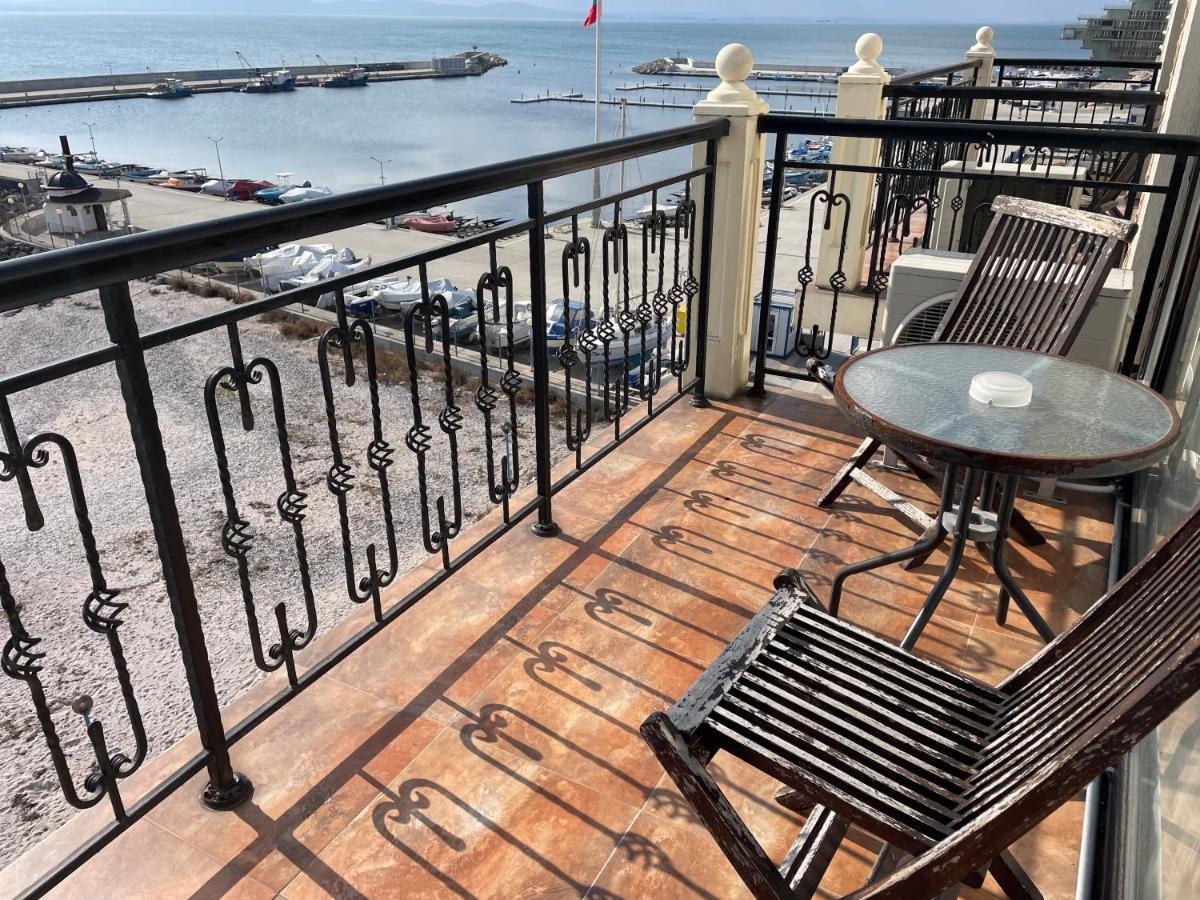 At The American'S Hotel Pomorie Exterior photo
