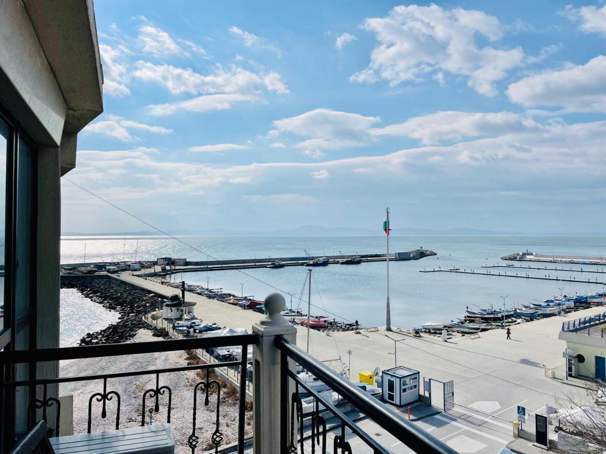 At The American'S Hotel Pomorie Exterior photo