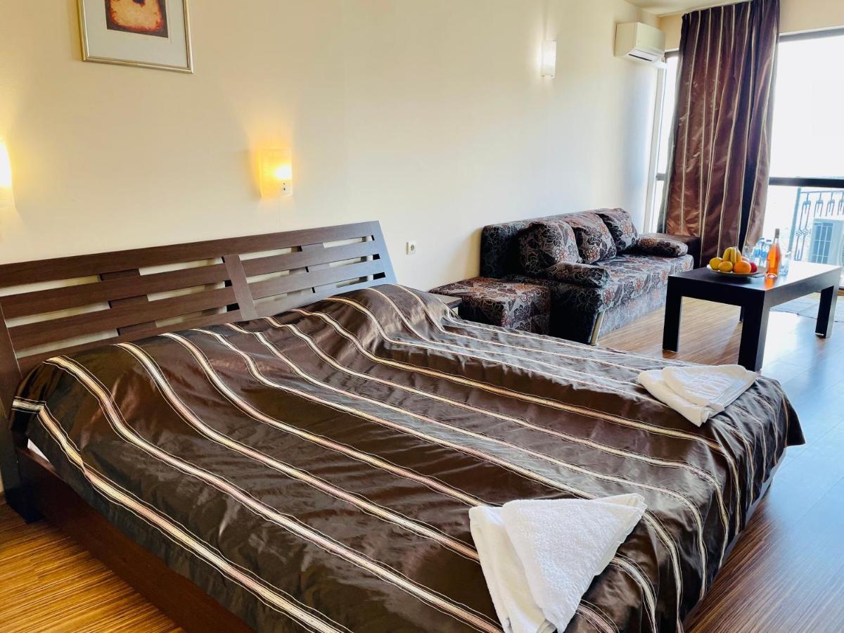 At The American'S Hotel Pomorie Exterior photo