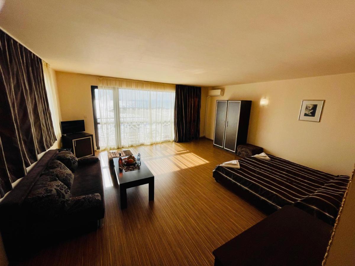 At The American'S Hotel Pomorie Exterior photo