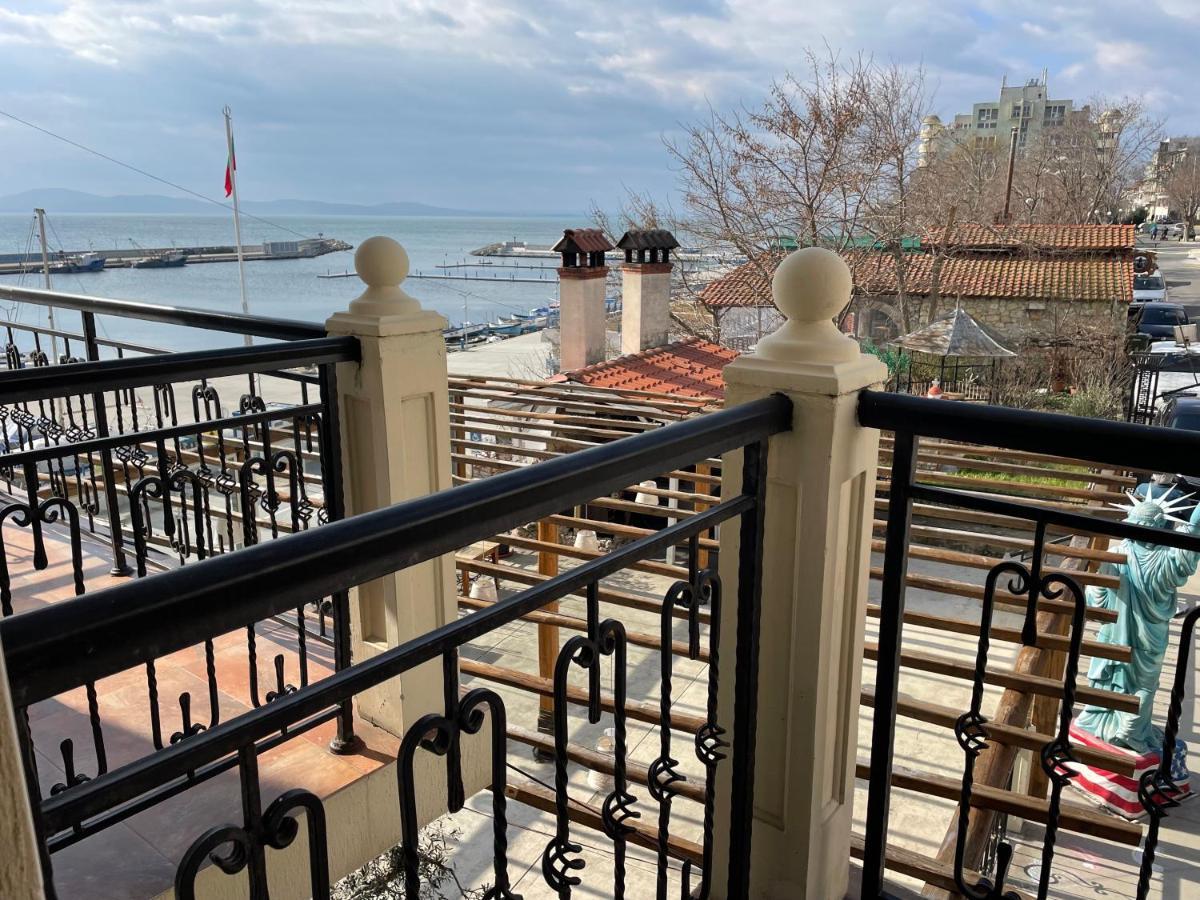 At The American'S Hotel Pomorie Exterior photo