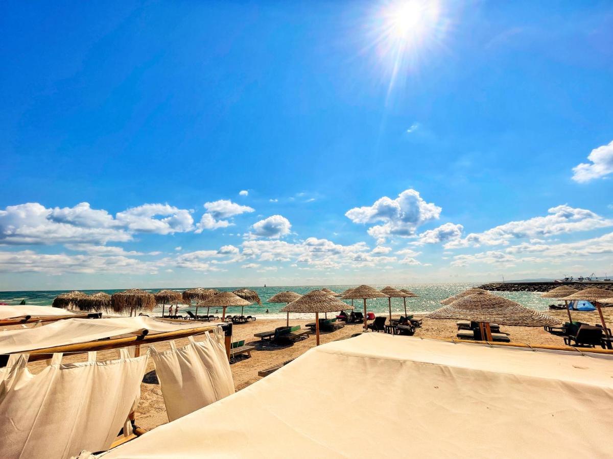 At The American'S Hotel Pomorie Exterior photo