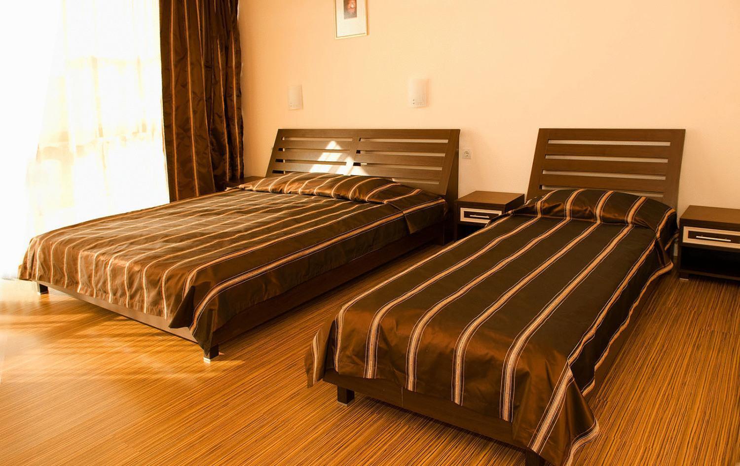 At The American'S Hotel Pomorie Exterior photo